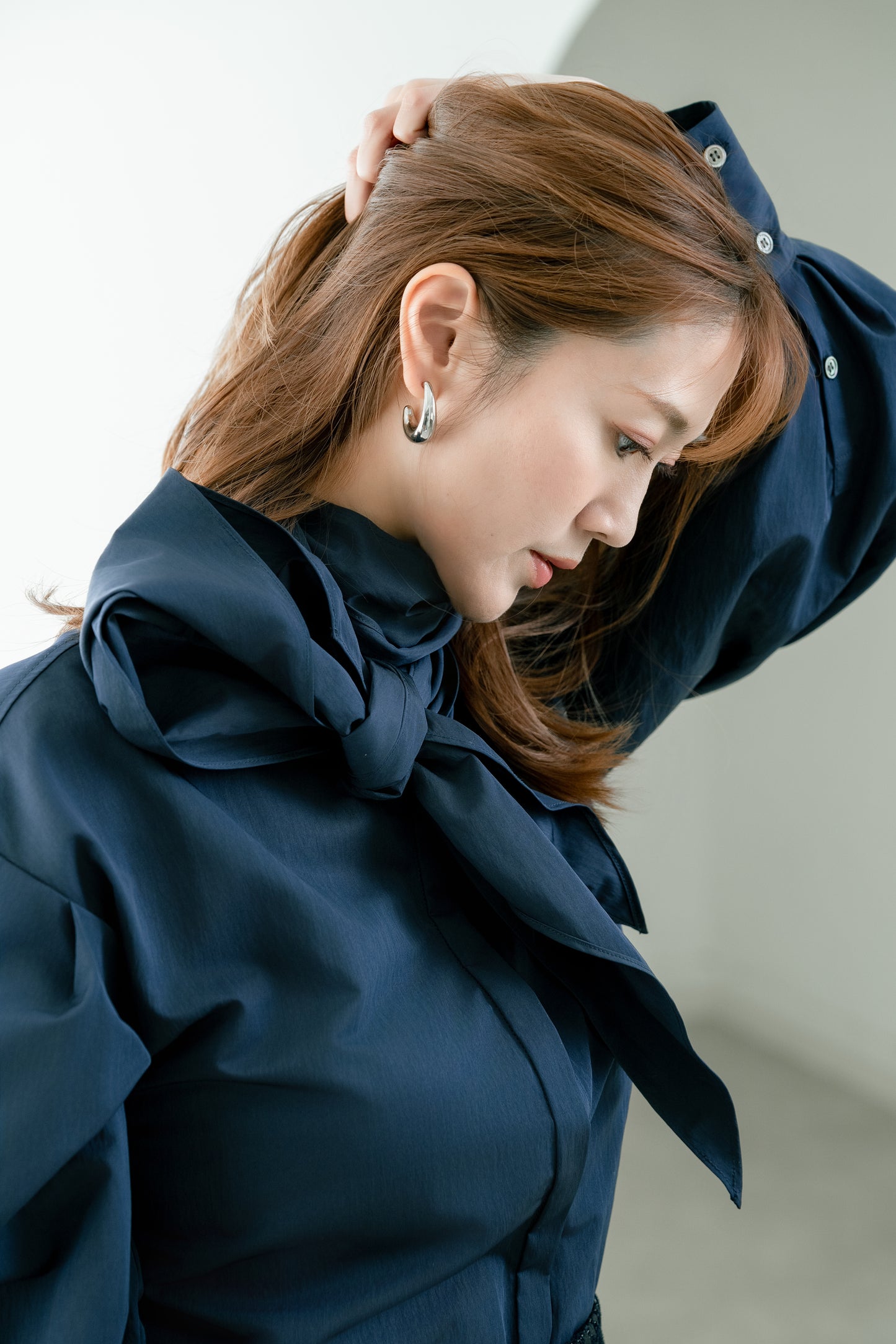 3WAY BOWTIE BLOUSE【NAVY】