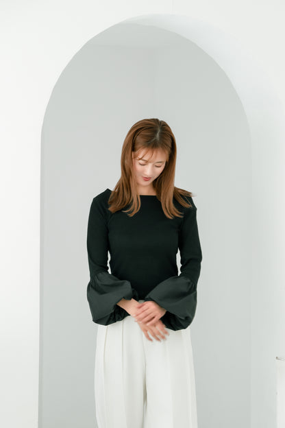 BALLOON SLEEVE COTTON RIB KNIT【BLACK】