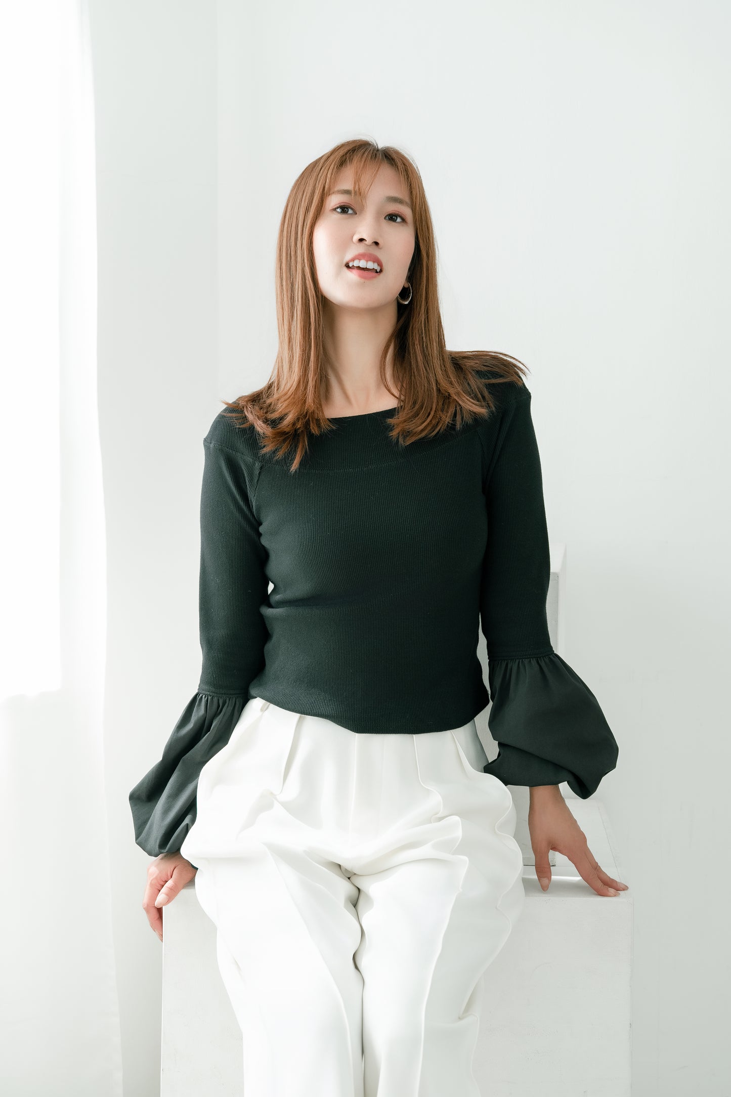 BALLOON SLEEVE COTTON RIB KNIT【BLACK】